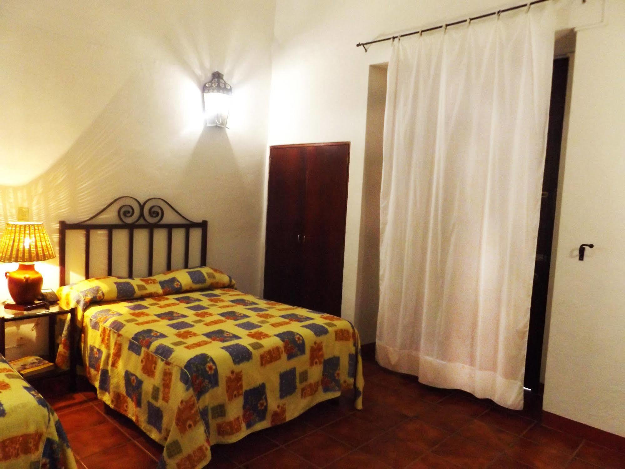Capital O El Nito Posada Oaxaca Экстерьер фото